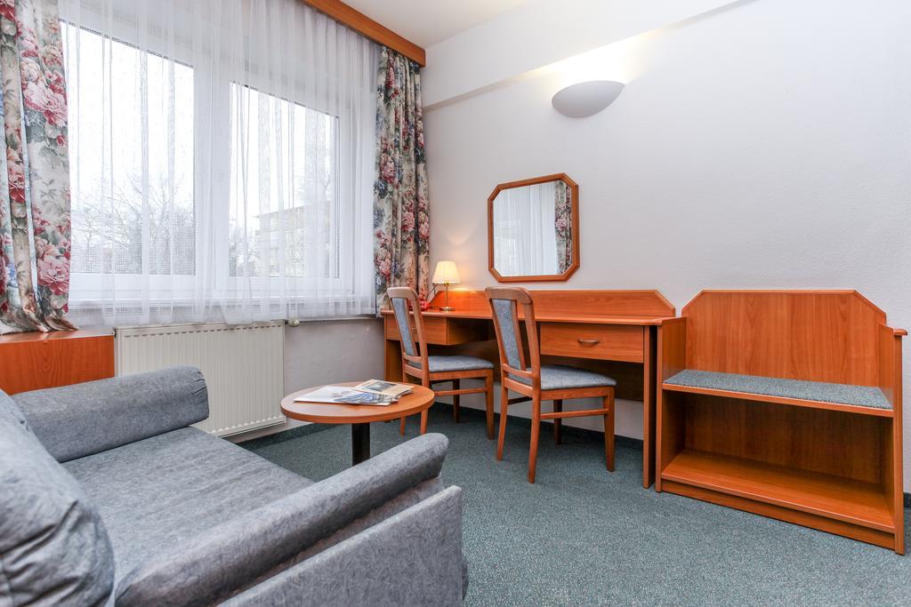 Superior Double or Twin Room,1765178210:JPEG