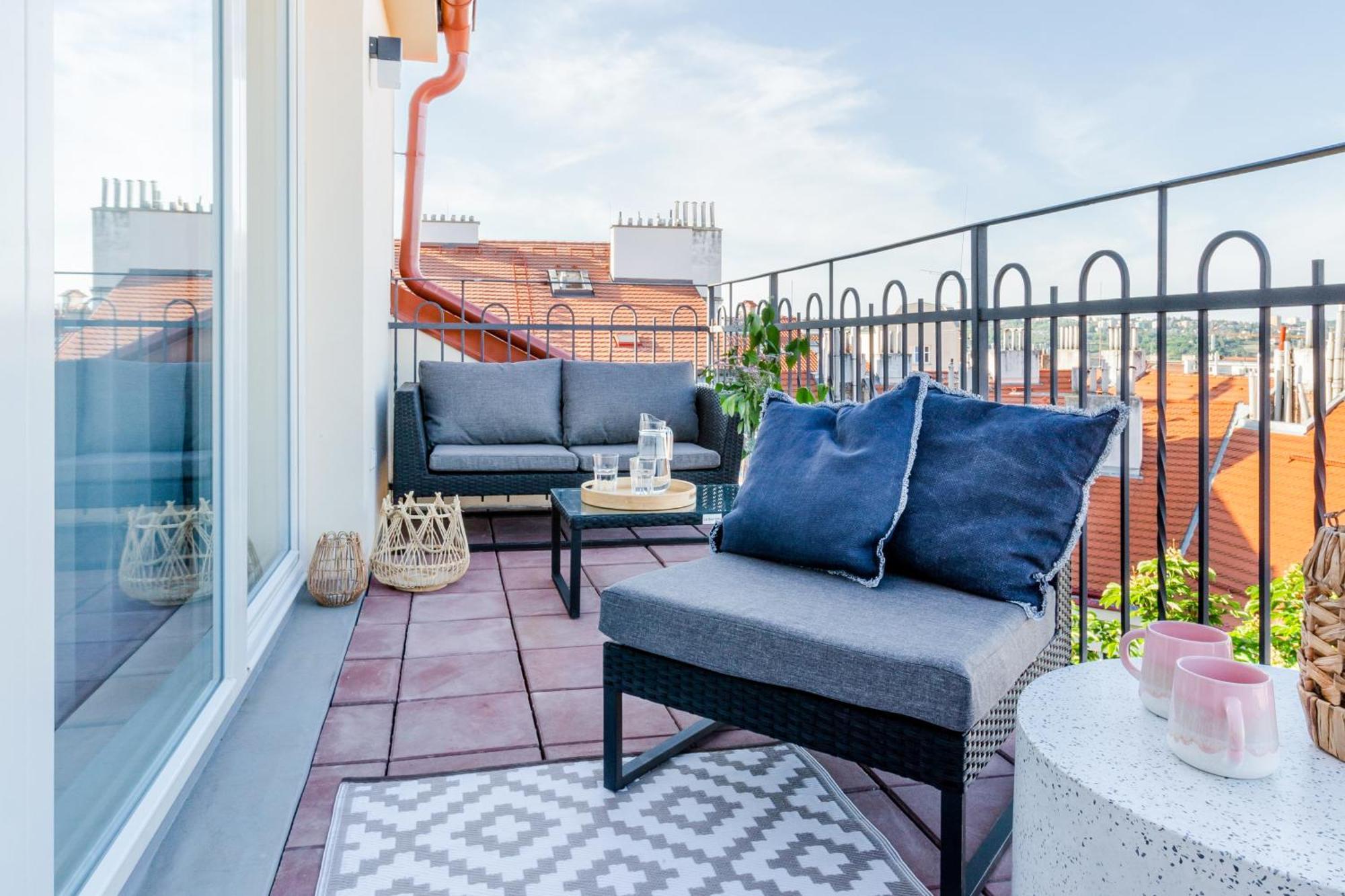 Apartment Terrace,1537140853:JPEG