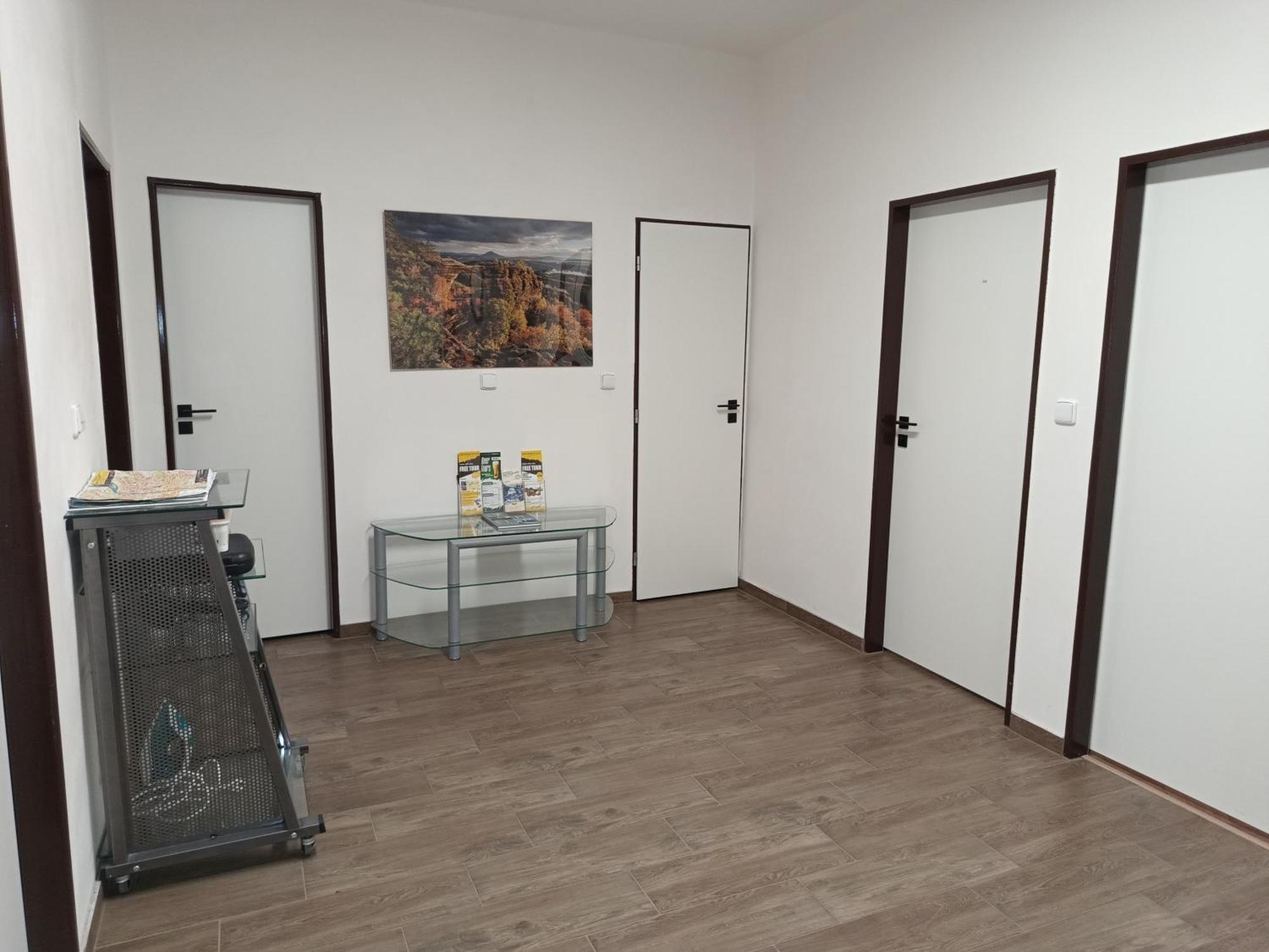 Double Room,1618381832:JPEG
