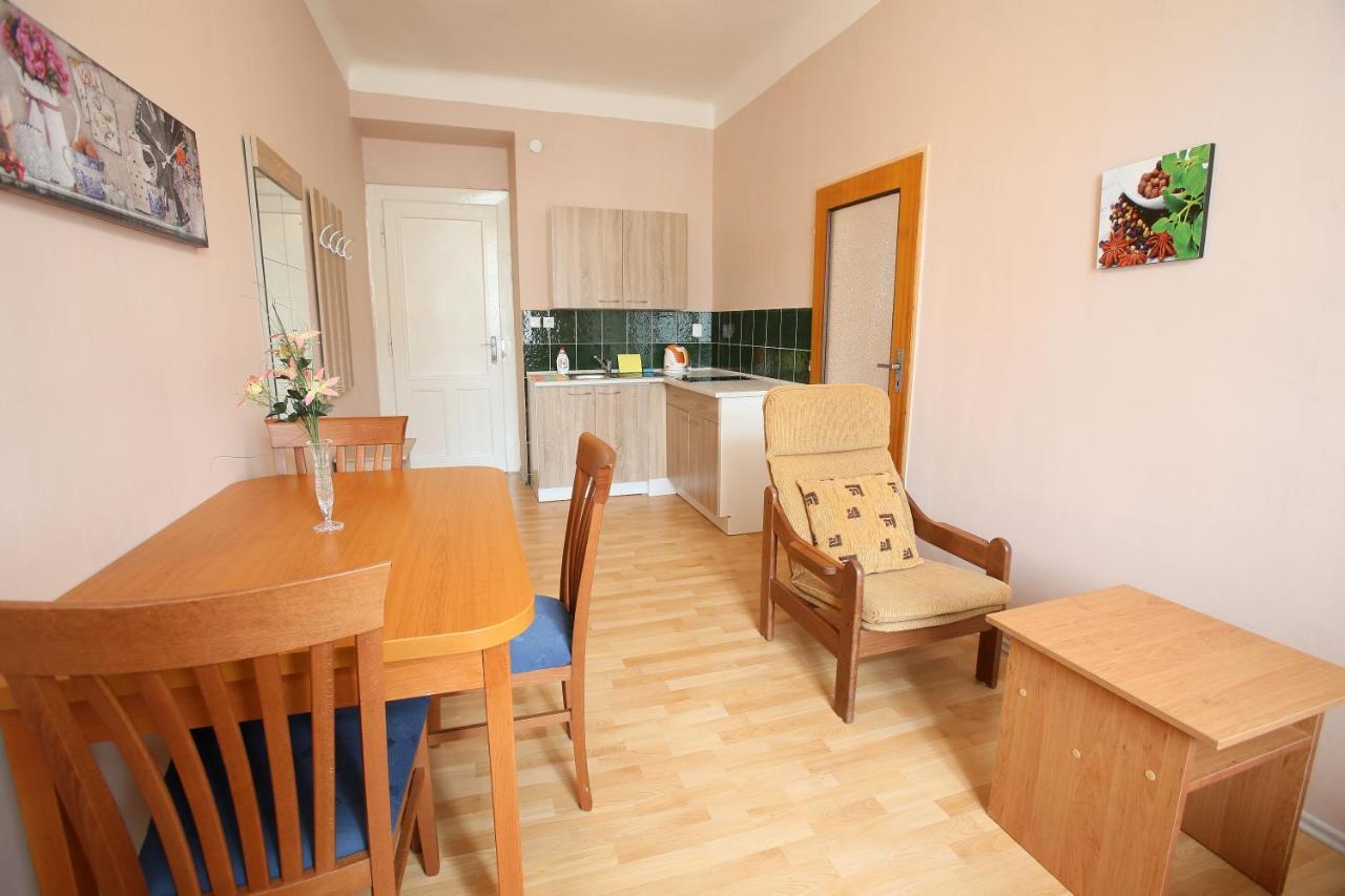 Apartmán Junior s kuchyní a sdílenou koupelnou