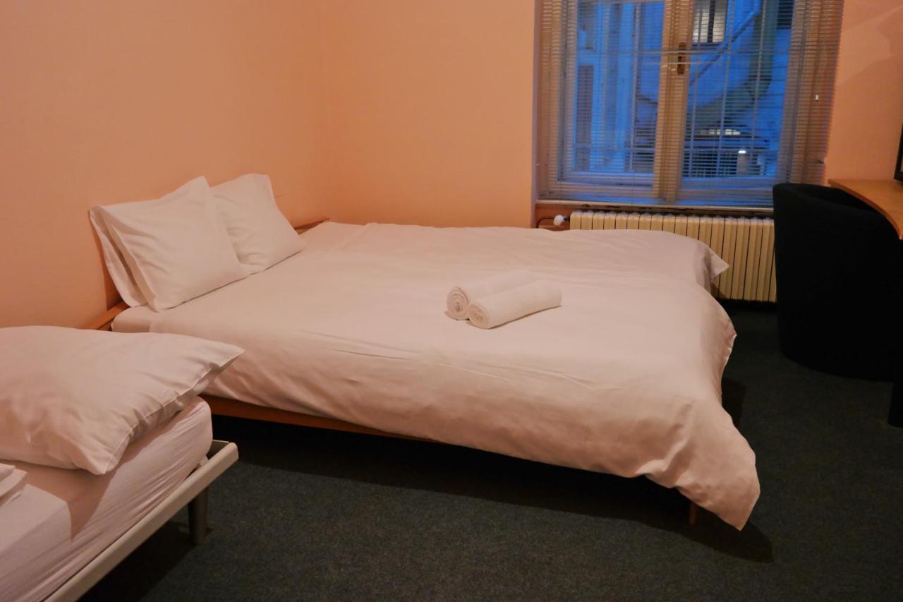 Economy Triple Room