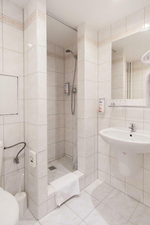 Luxe Kamer met 1 of 2 Bedden en Balkon