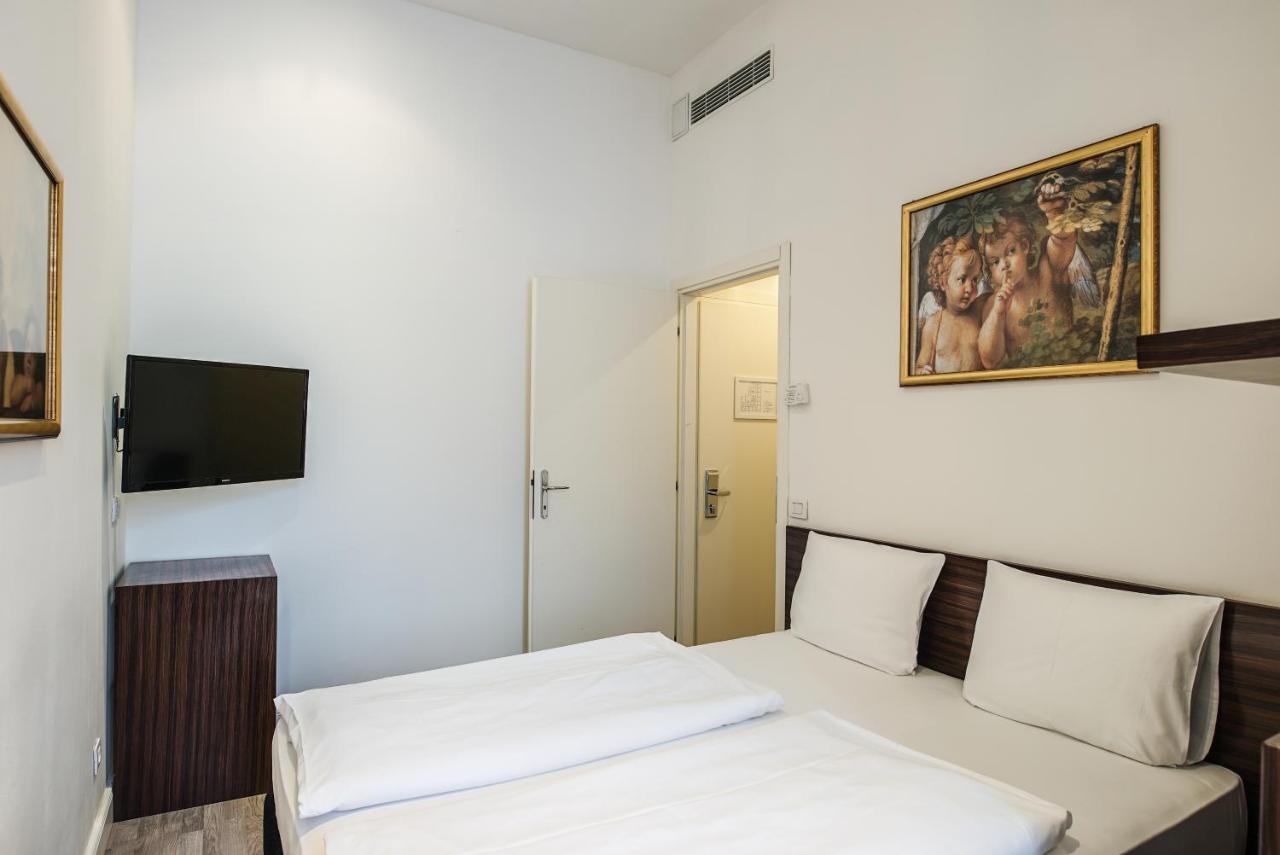Single Room,1433514694:JPEG