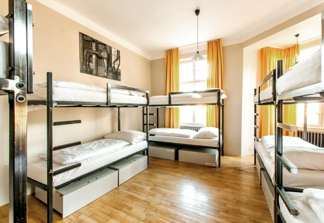 Bunk Bed 12-Bed Mixed Dormitory,1270638145:JPEG