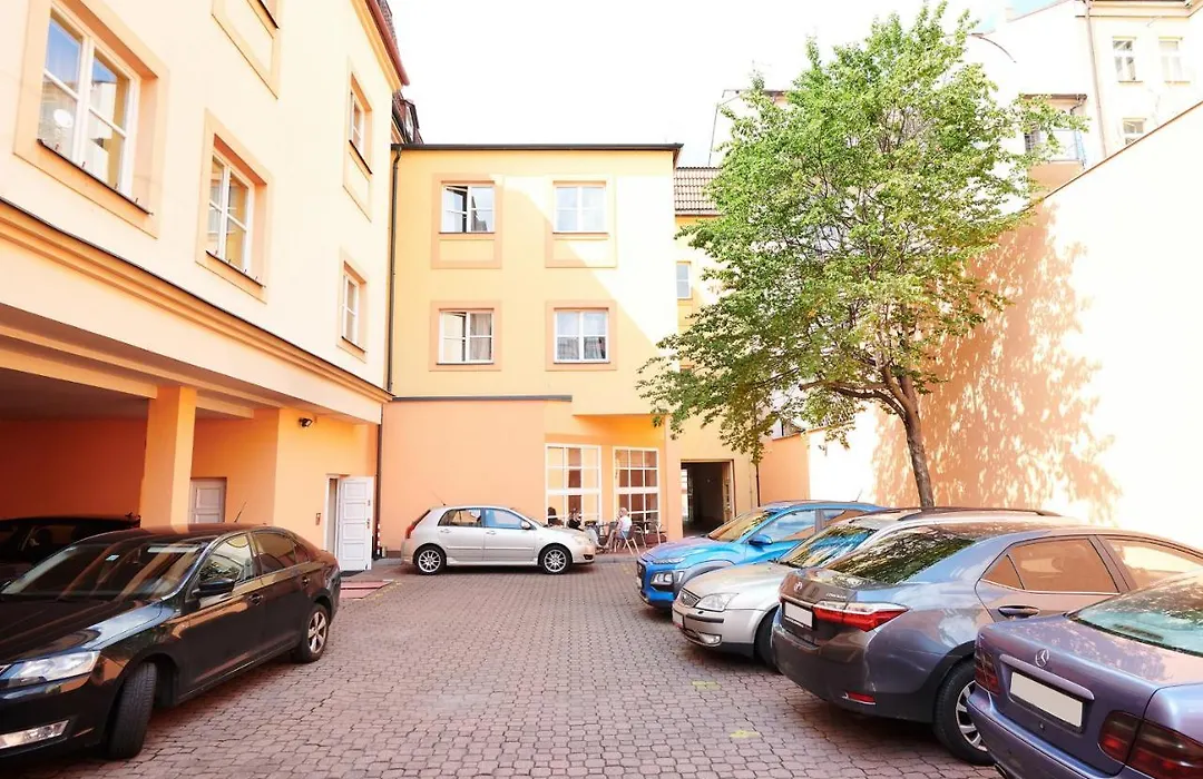 Abri Hotel-1