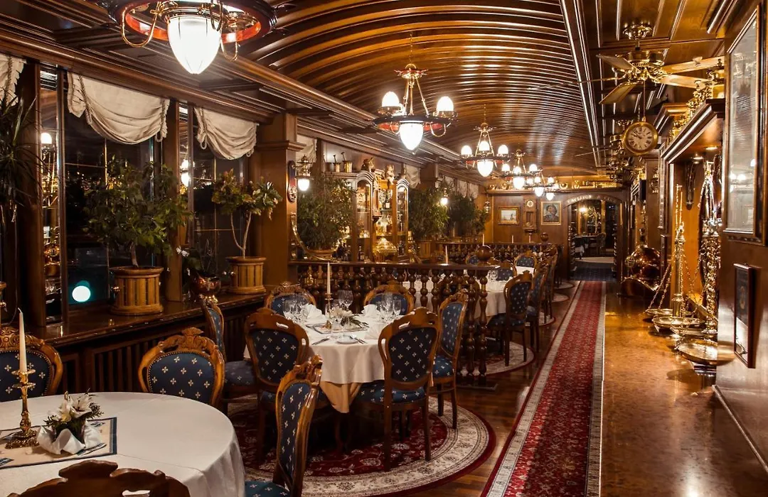 Admiral Botel-1