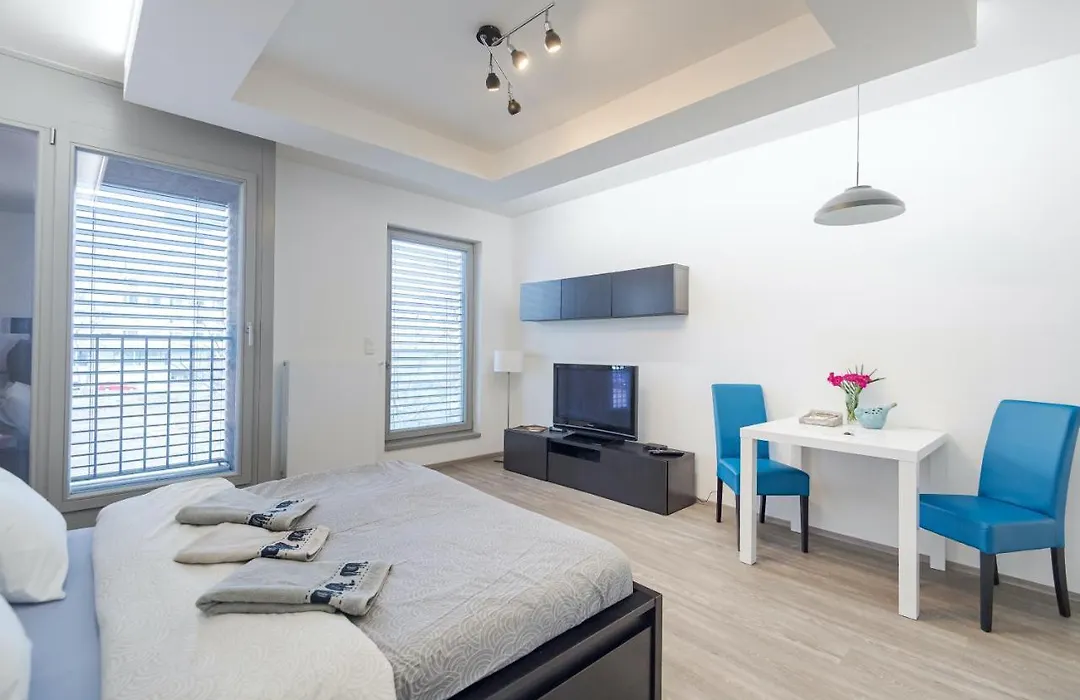 Bright Studio, 10Min Centre, Free Parking-1