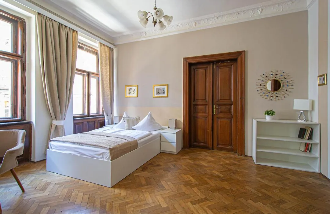 For Celebrations Spacious 3Bdr Apartment With Balcony-1