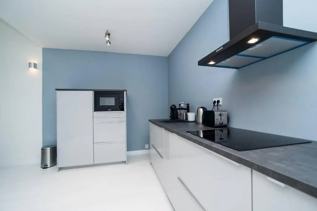 Old Town 1 Bedroom Oasis With Ac And Double Shower-1