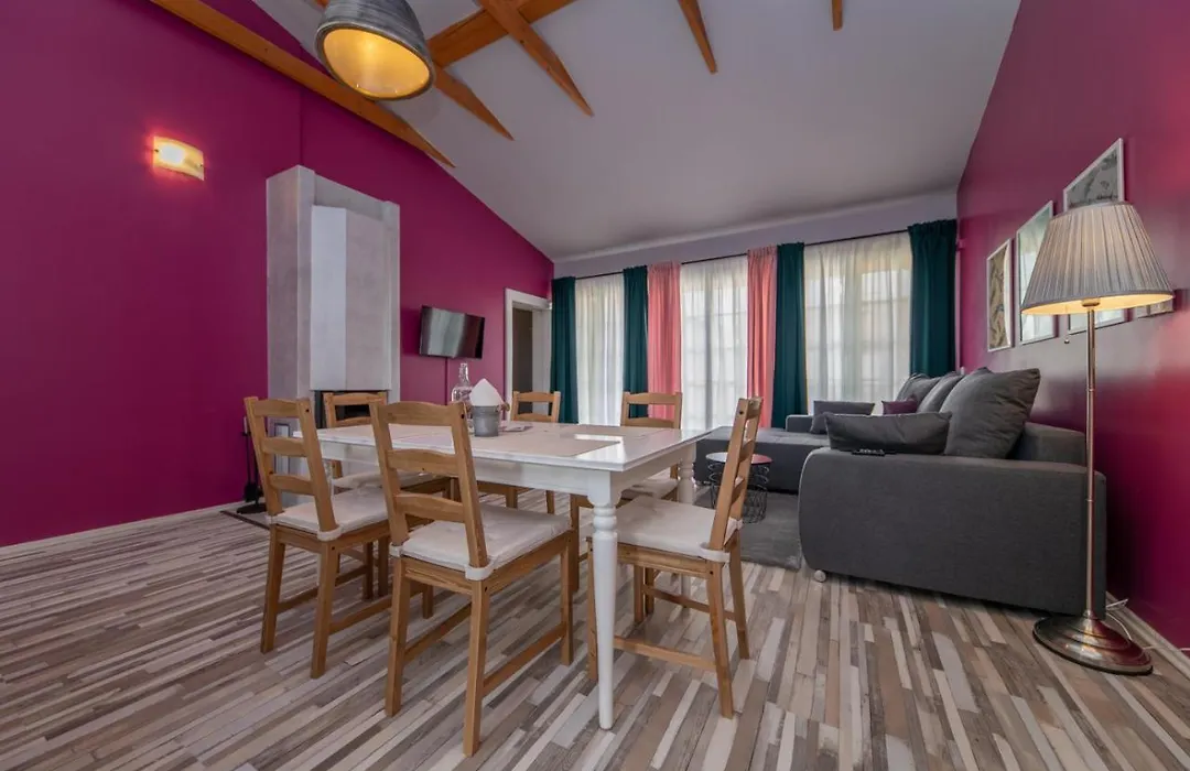 Lovely Prague Apartments - Truhlarska-1