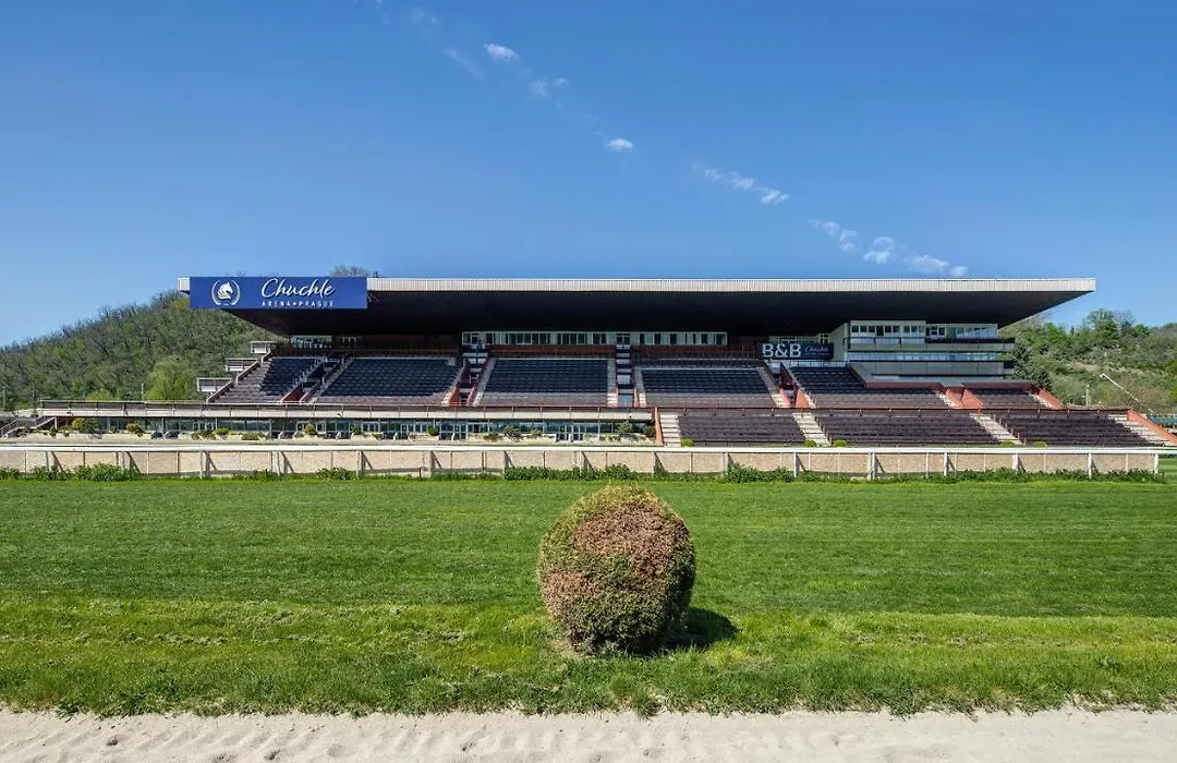 B&B Chuchle Arena Praha-1