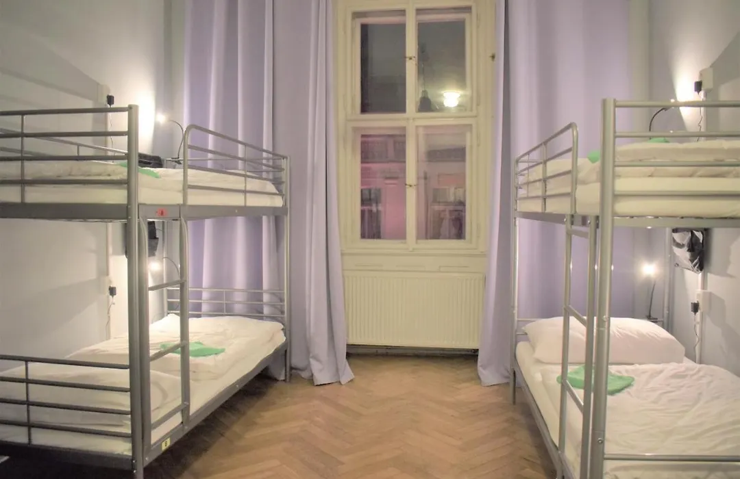 Globe Hostel Prague Adults Only-1