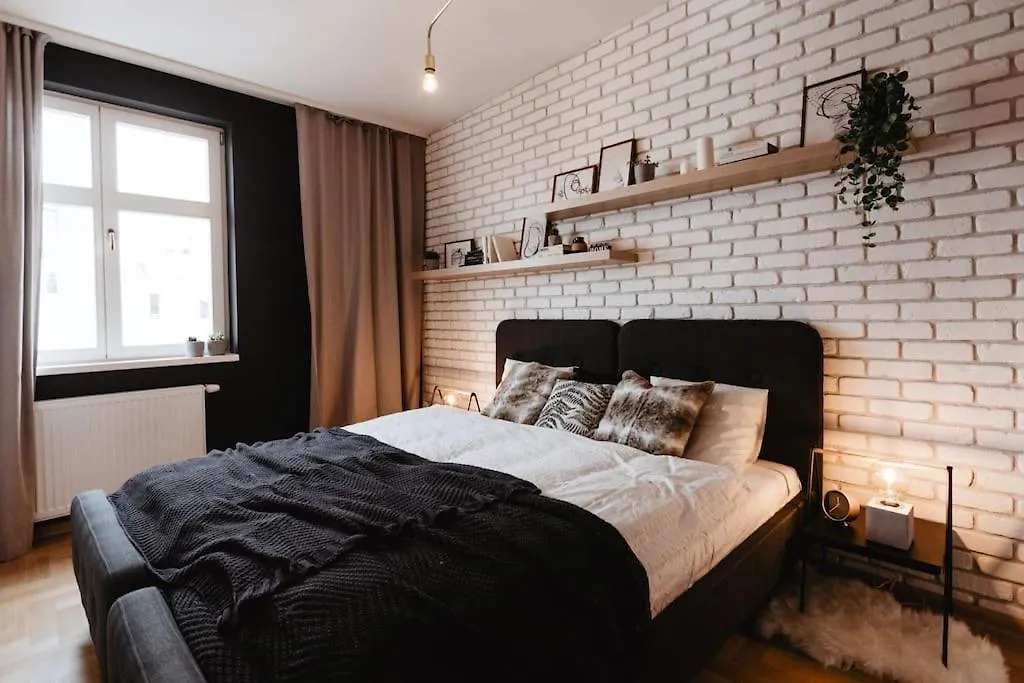 Loft Apartment With Balcony In Centre-1