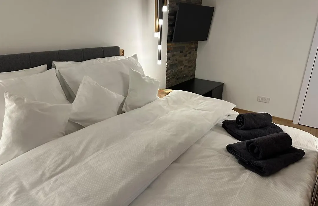 Apartman Panenska-1