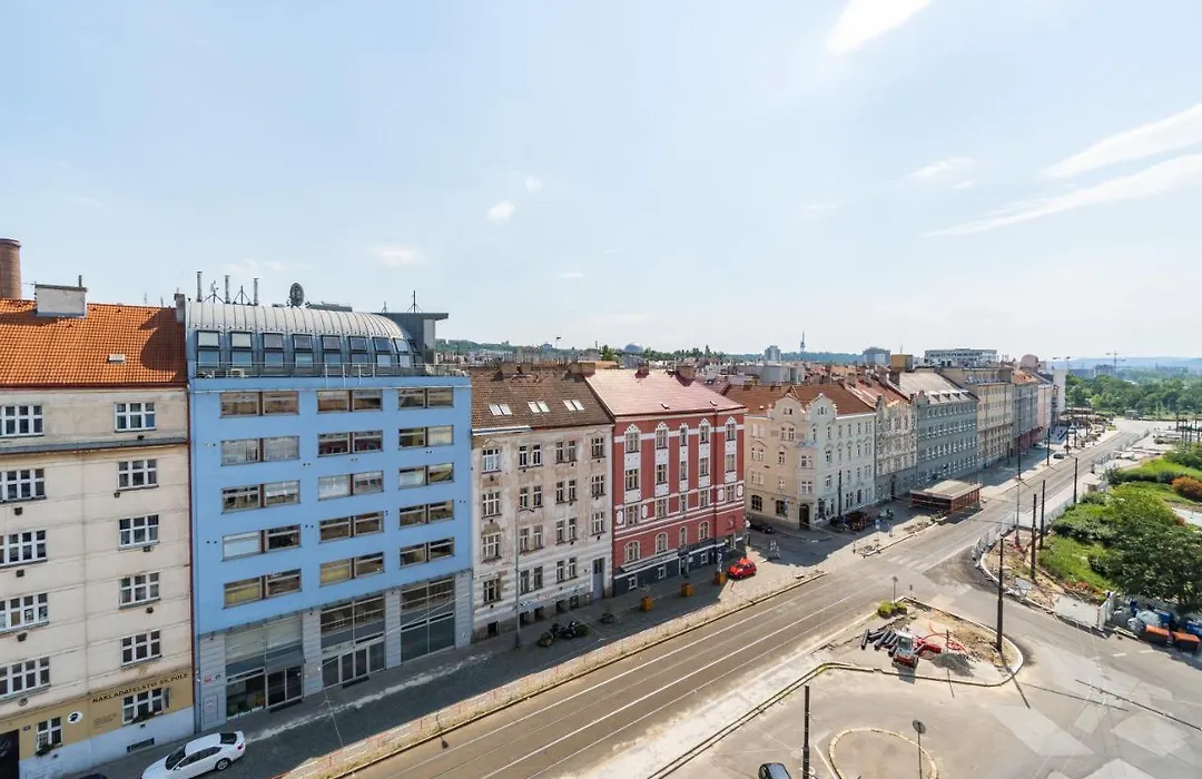 Brand New Studio Apartment #51 With Free Secure Parking In The Center-1