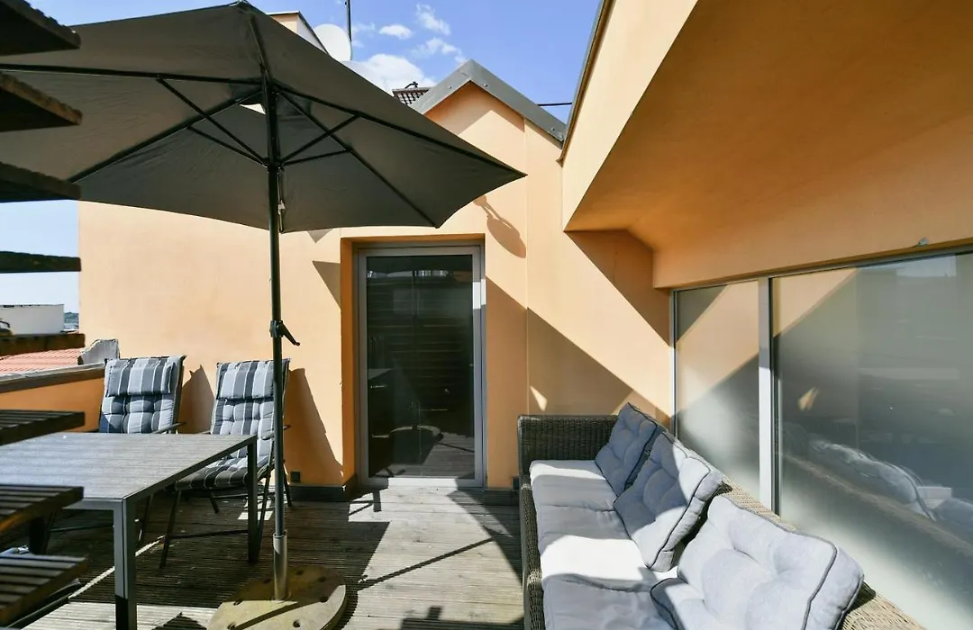 Luxury Central Penthouse With Sauna, Terrace, 250M2, 5Bdrm, 3Bthrm-1
