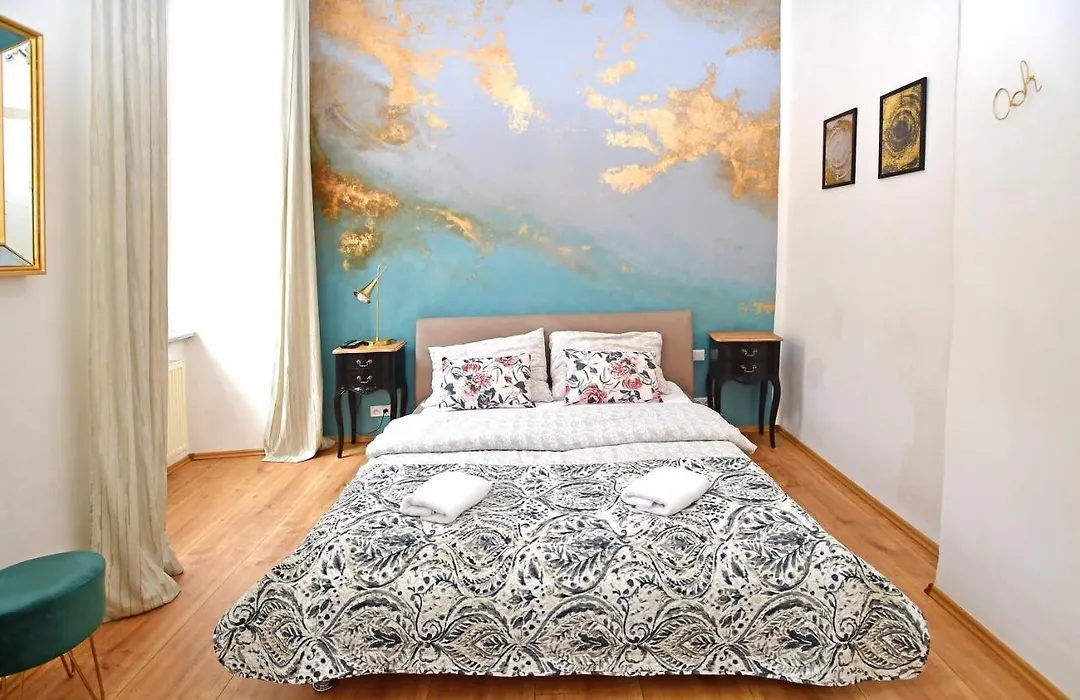 Lovely Little Cosy Apt In Prague-1
