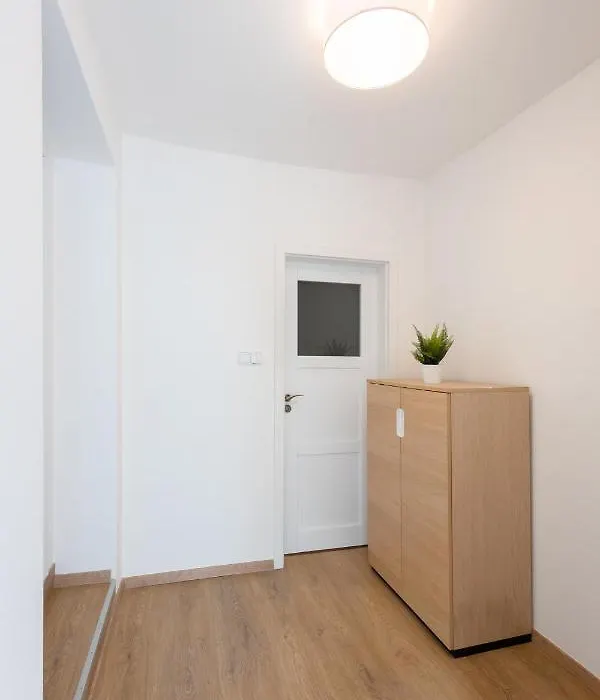Cozy Studio In Quiet Courtyard Near Charles Bridge-1