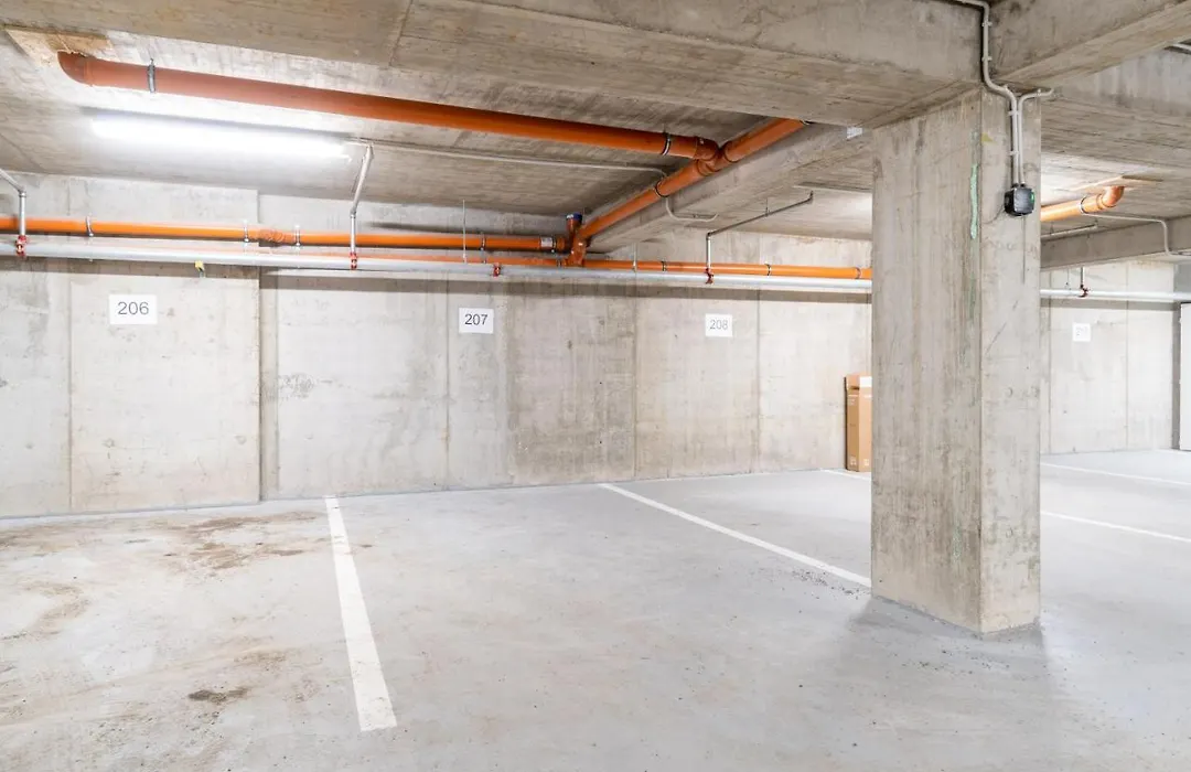 Brand New One Bedroom Apartment #54 In Brand New Building With Free Parking-1