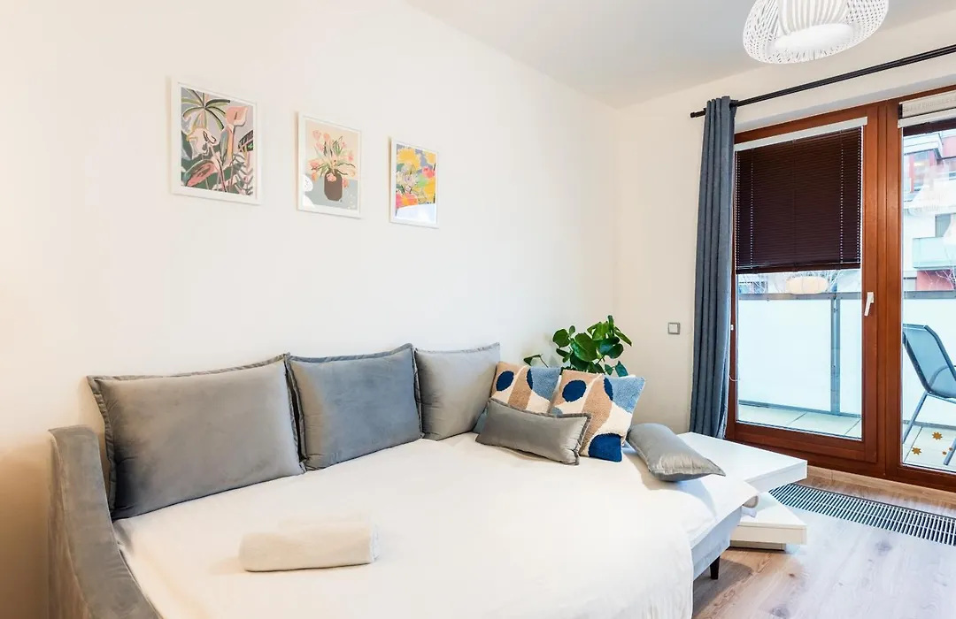 River Diamond Residence Apartment In Karlin With Garage And Balcony-1
