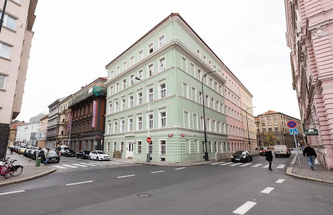 Apartment Petrská-1