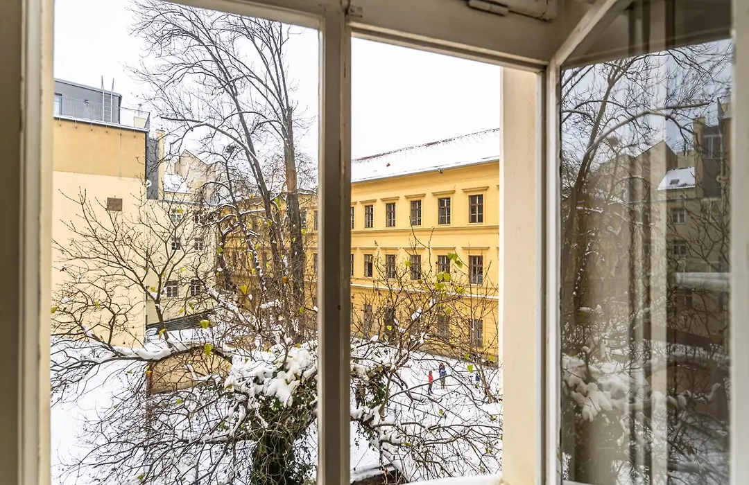 Modern 2Br Apartment 5 Min Walk To Wenceslas Square-1