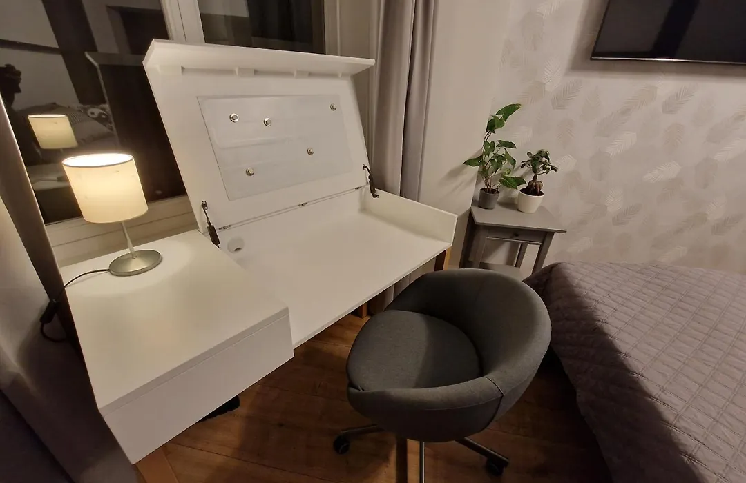 Cozy Apt Near Prague Castle-1