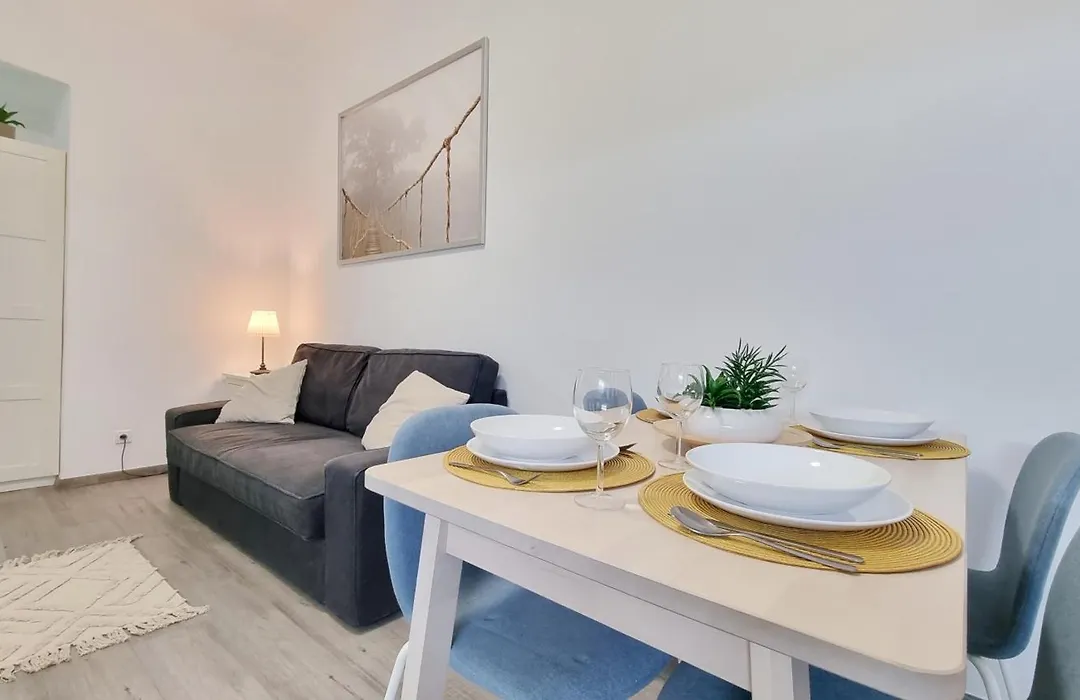 Finnem Rentals Florenc-1