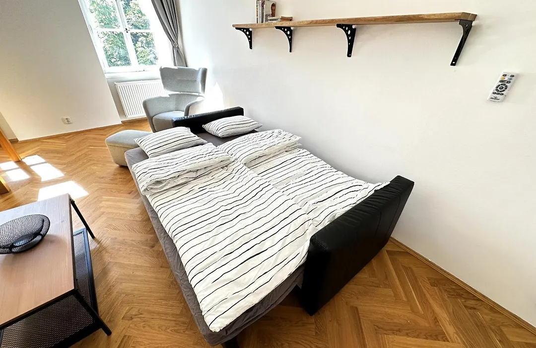 Black Eagle Apartments-1