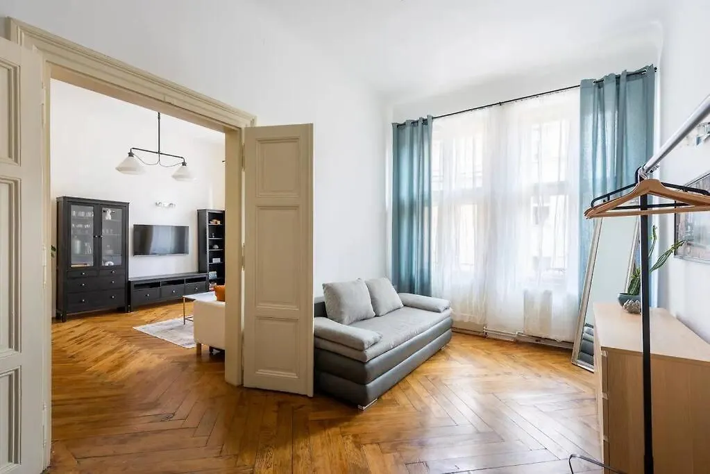 Spacious Apartment With Balcony At Wenceslas Sq-1