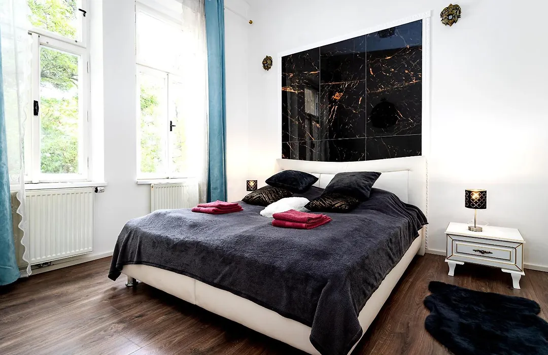 Grand Deluxe Suite-1