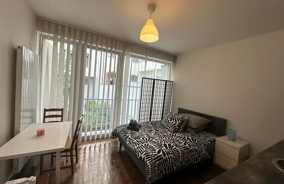 City Center Apartments - Moderna Praha-1