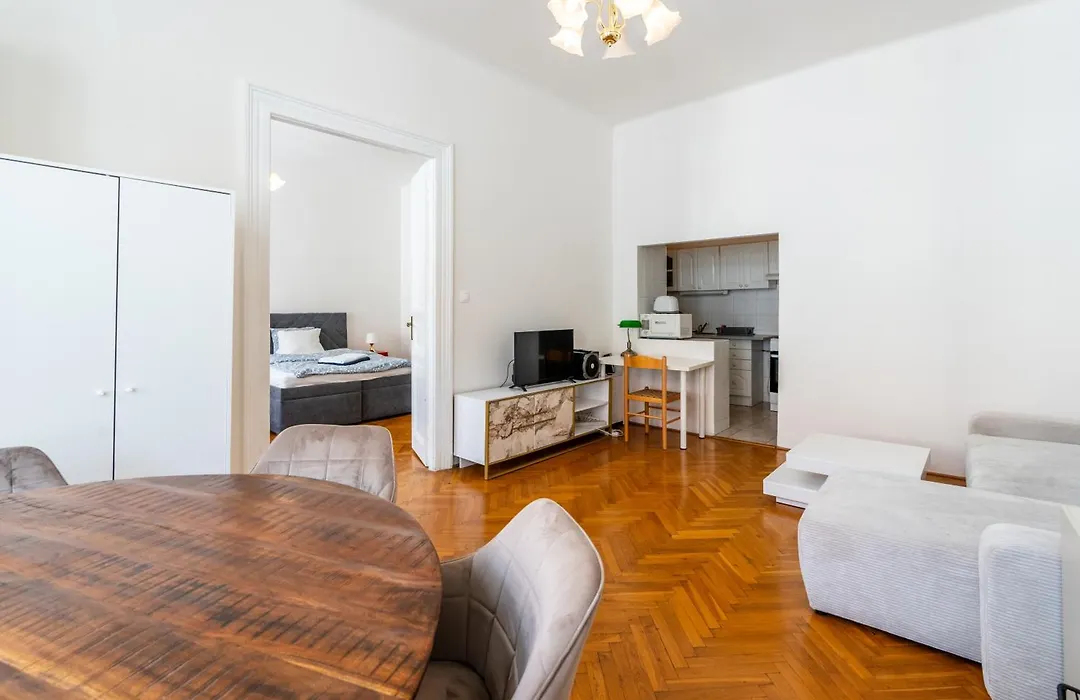 Apartments Vezenska-1