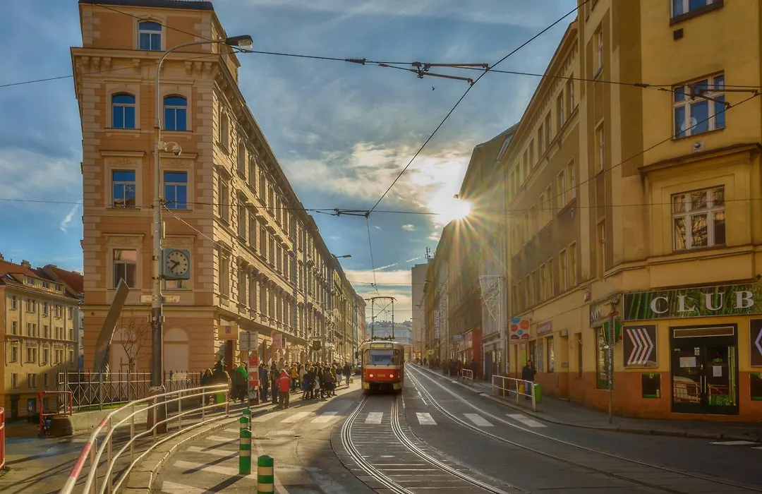 Stay2Gether Scandi Studio 17 - Main Train Station-1