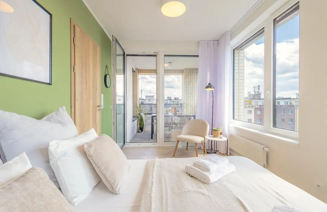 Bright 2Br - 8Th Floor, Balcony, Free Parking - By Gravity Prague-1