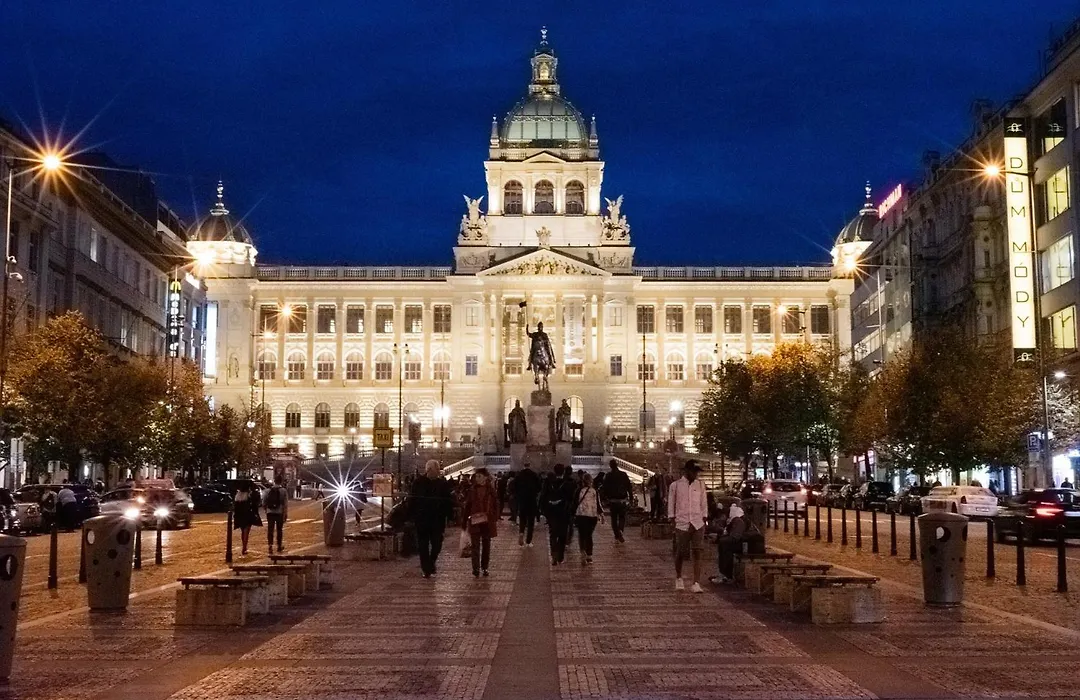 T1-Wenceslas Square-1