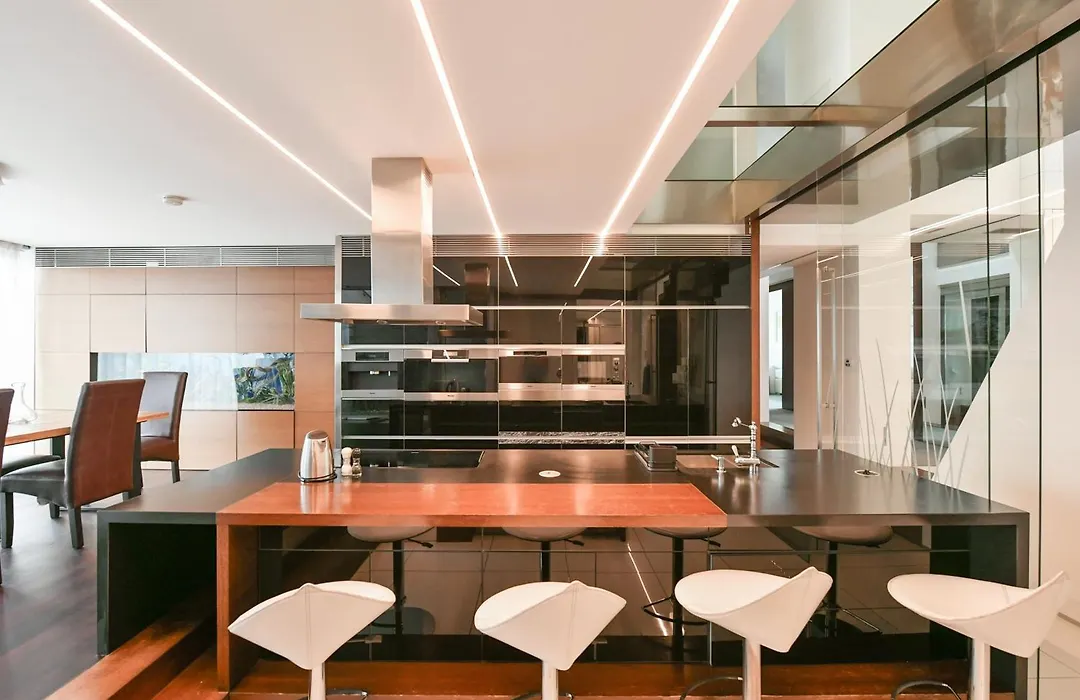 Presidential Penthouse, 303M2, Jacuzzi On Terrace, Sauna, 6Bdrm, 4Bthrm, Ac, Lift-1