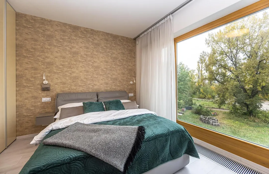 Wishlist Prague Residences - Karlin Free Parking-1