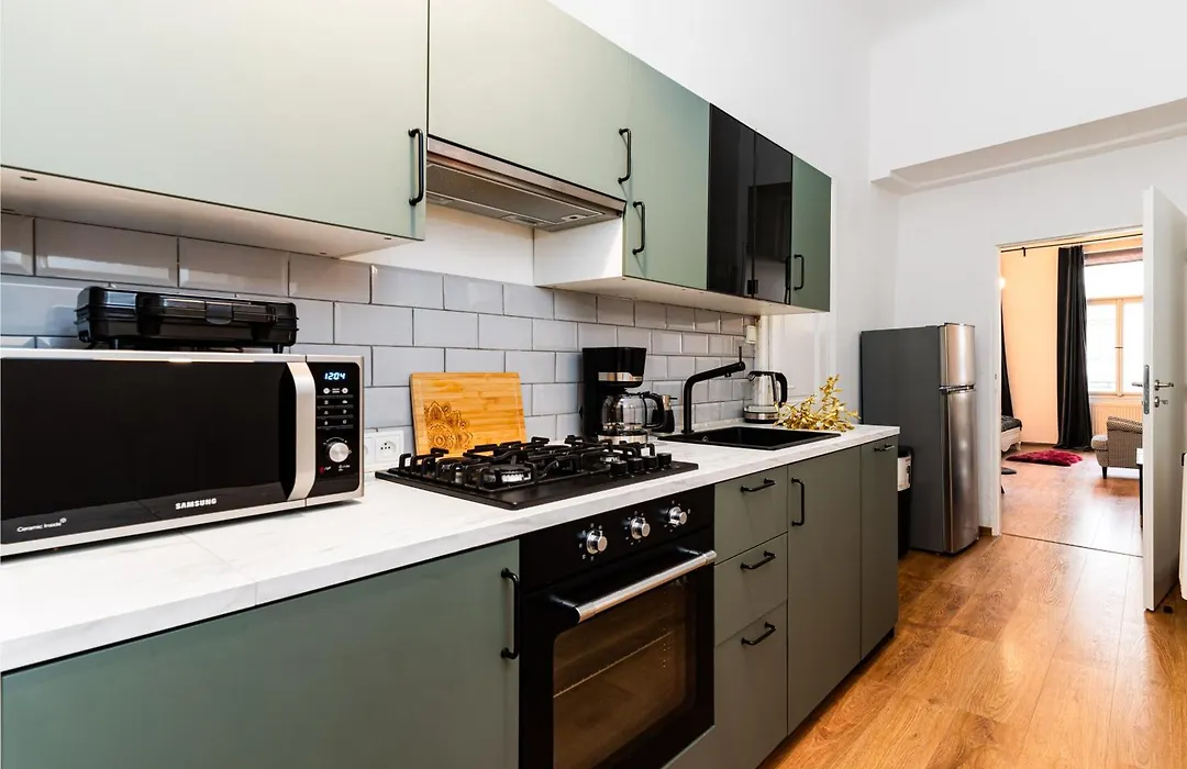 Black Diamond Suite-1