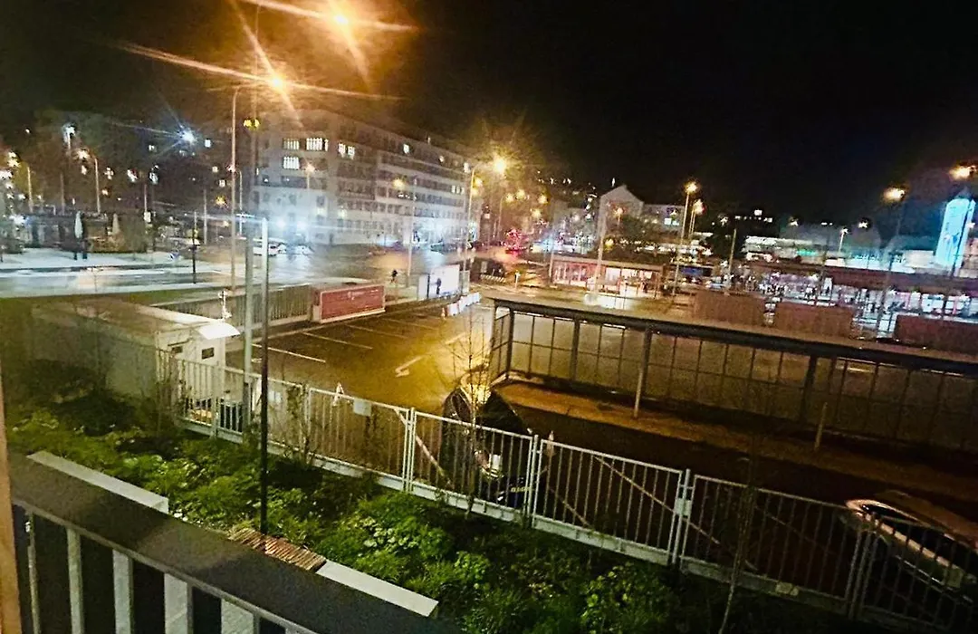 New Luxury Apartmen At Andel Metro Station-1