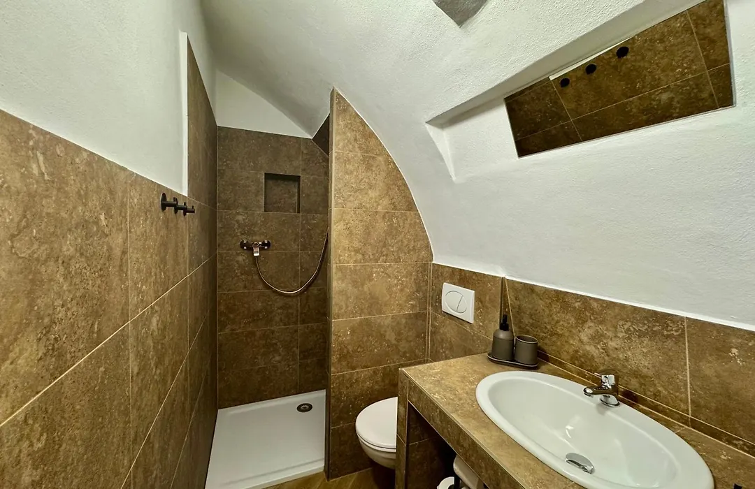 Studio Nicolas II Prague-1