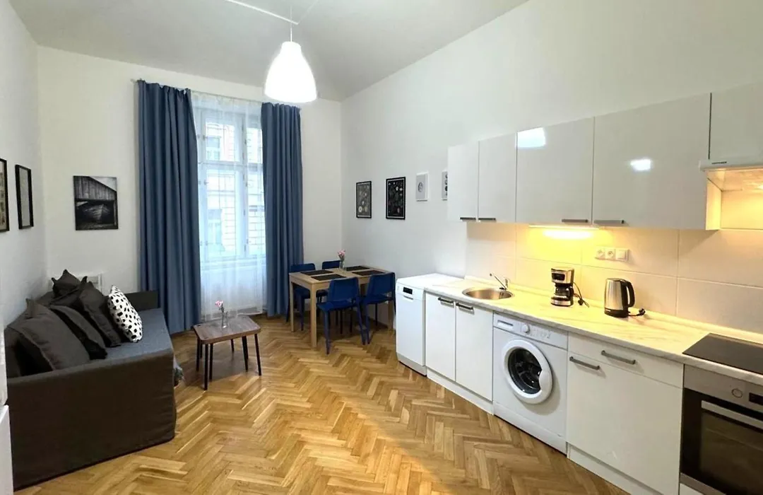 Side Street Apartments-1