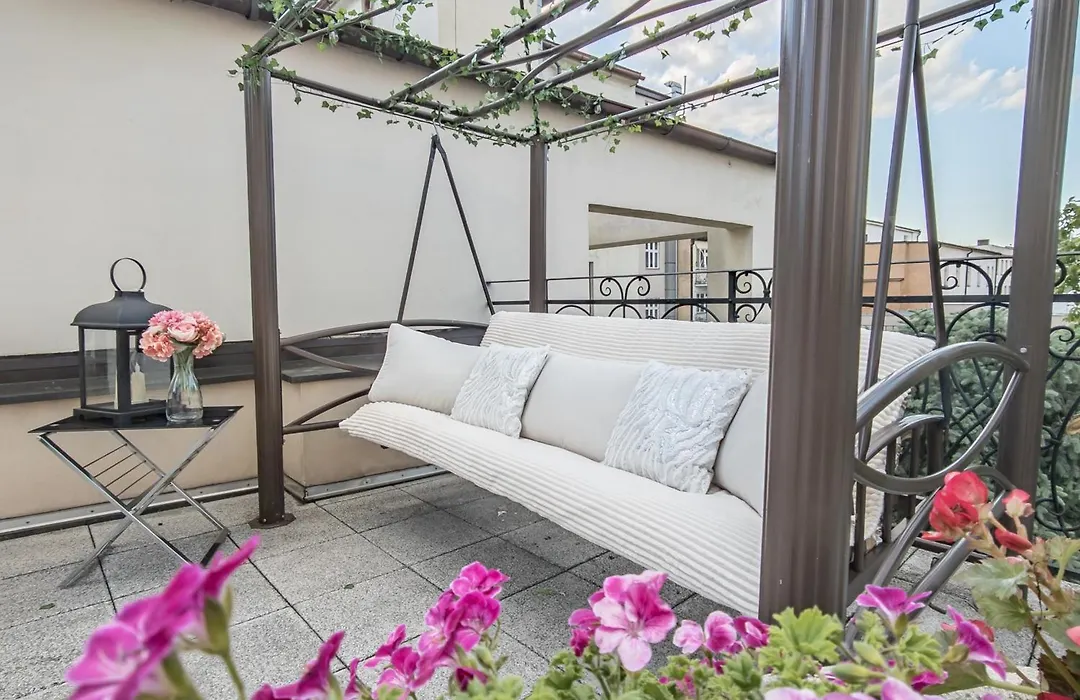 Unique Location With Hot-Tub, Terrace And Garden-1