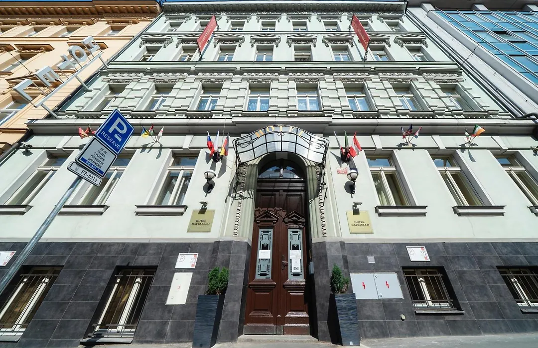 Hotel Raffaello-1