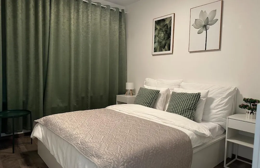 Cozy Modern Apartment, 20 Mins To Center-1