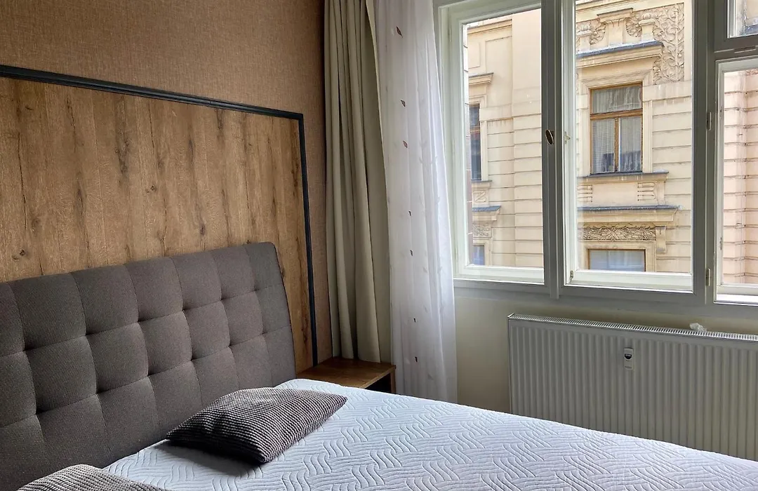 Lokal Apartment-1