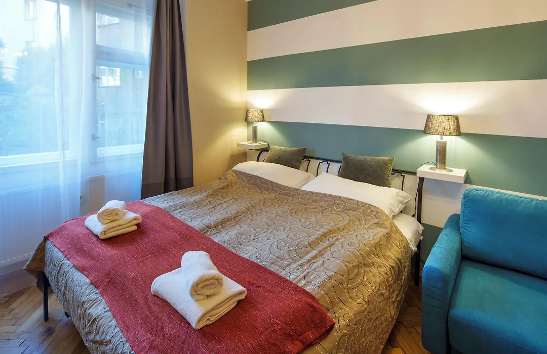 Old Town - 2 Room Apartment With Balcony Dlouha-1