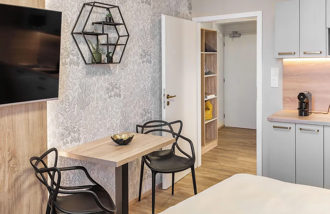 Theatre 9 Apartments By Adrez-1