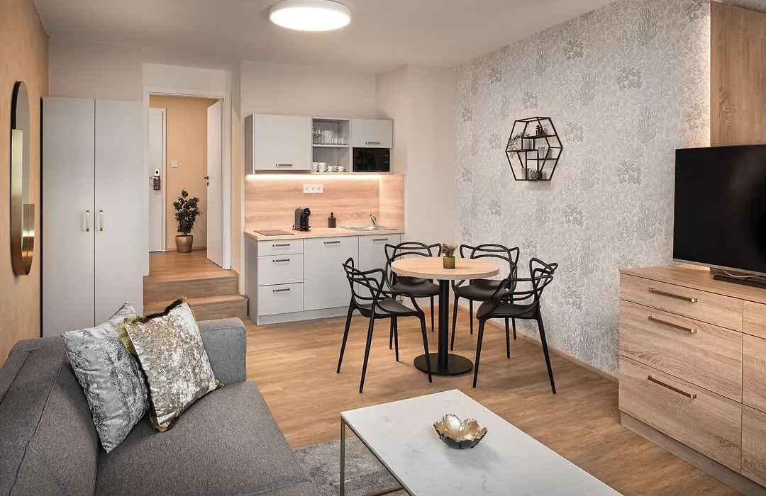 Theatre 9 Apartments By Adrez-1