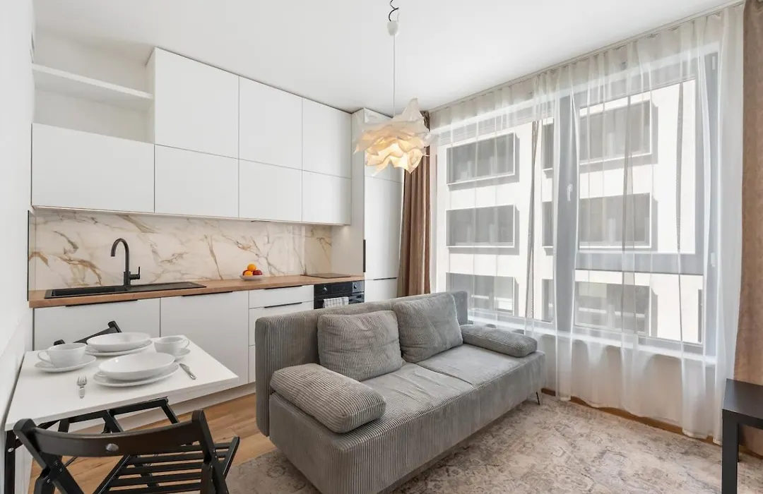 Real Living By Refa Karlin 307-1